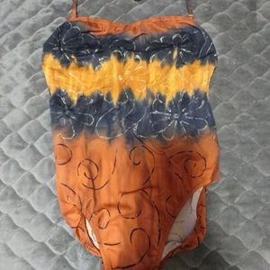 Tiara Grinna swimsuit